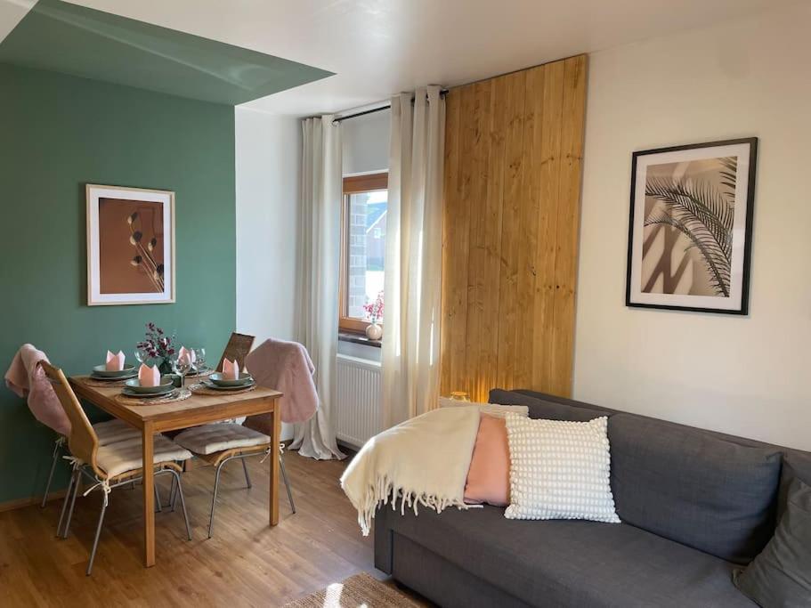 Cozy Wilkipartment Bis 4 Pers - Hund - Netflix - Wlan - Wintergarten - Coffeebar - Popcorn Verl Dış mekan fotoğraf